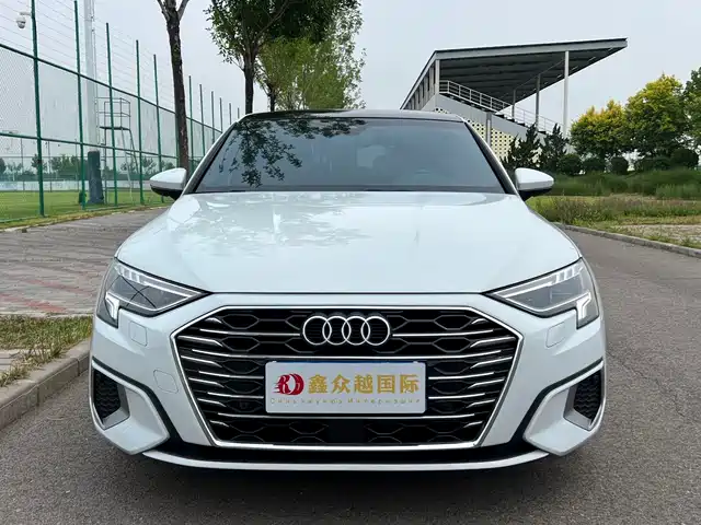 Audi A3 2022 Sportback 35 TFSI Style Elegance — фото 2
