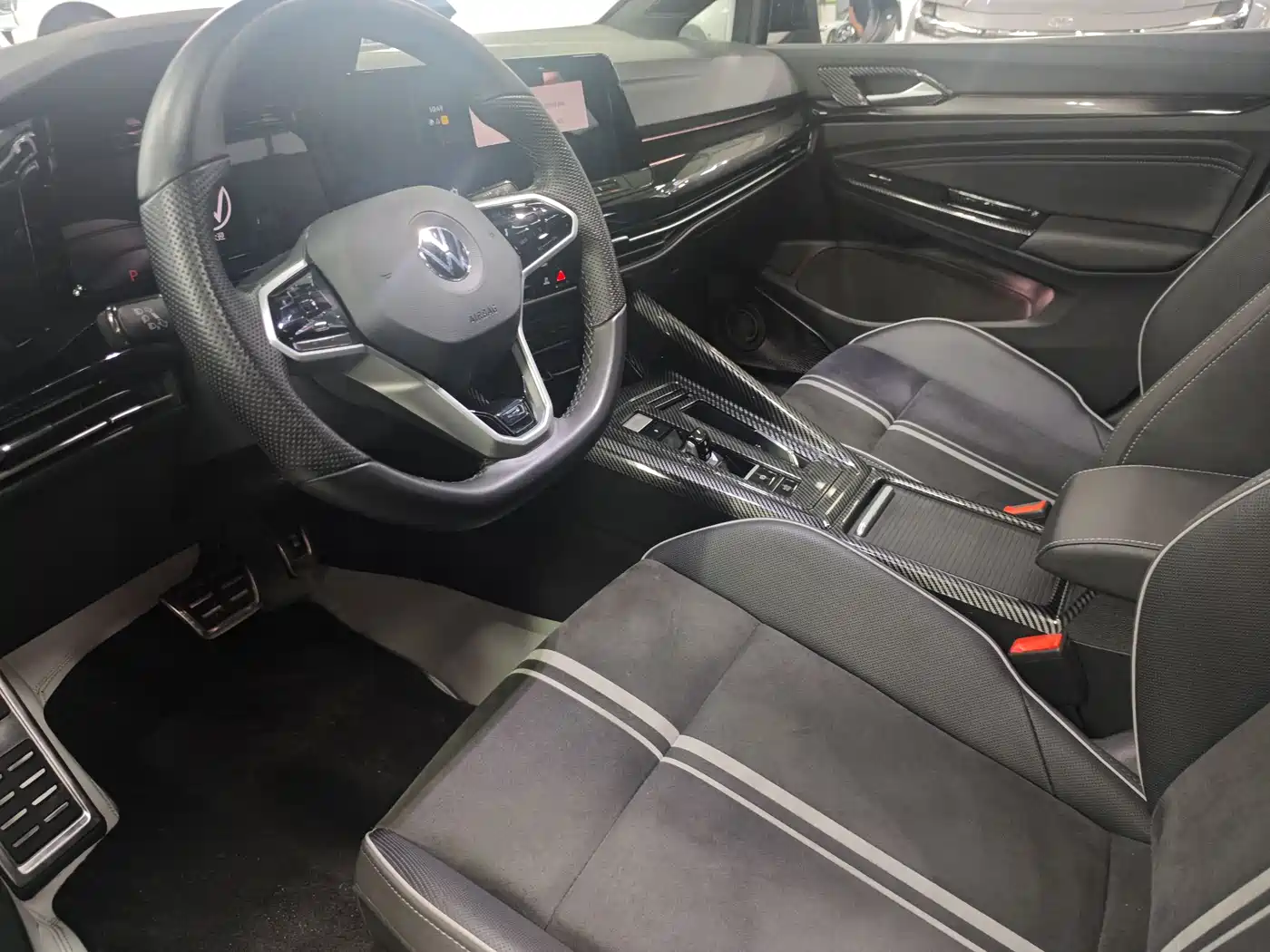 Volkswagen Golf 2021 280TSI DSG Pro фото 9