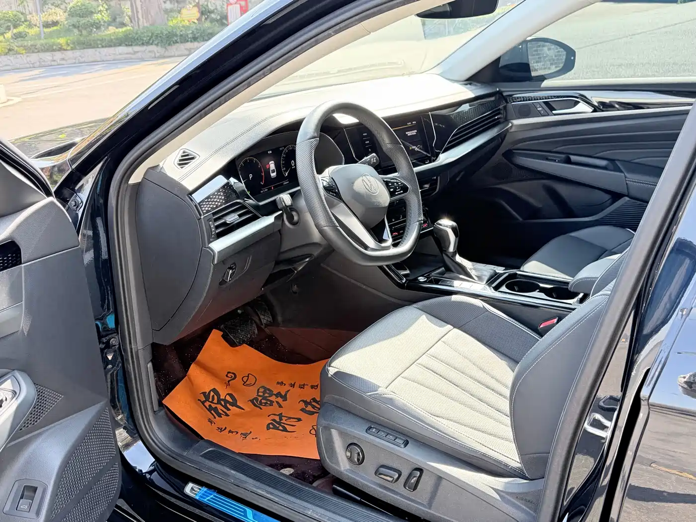 Volkswagen Passat 2023 Facelift 330TSI Elite Edition фото 4