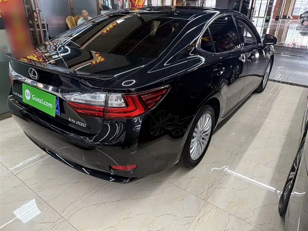 Lexus ES 2015 200 Elite Edition фото 7