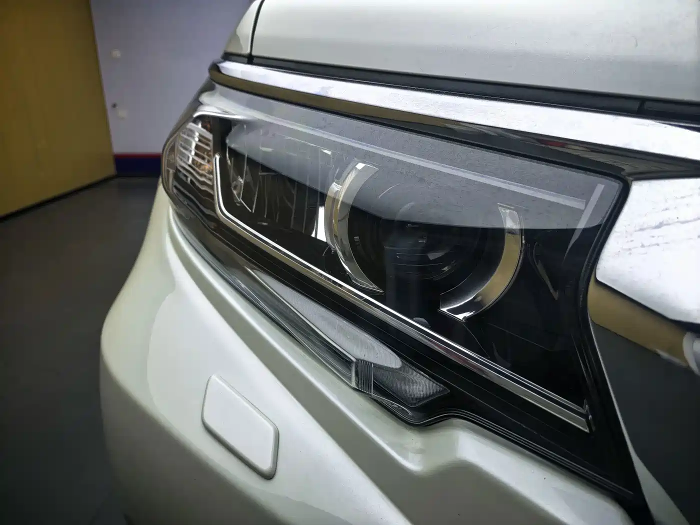 Toyota Prado 2020 2019 3.5L Automatic TX-L Zunxiang Edition with Rear-mounted Spare Tire