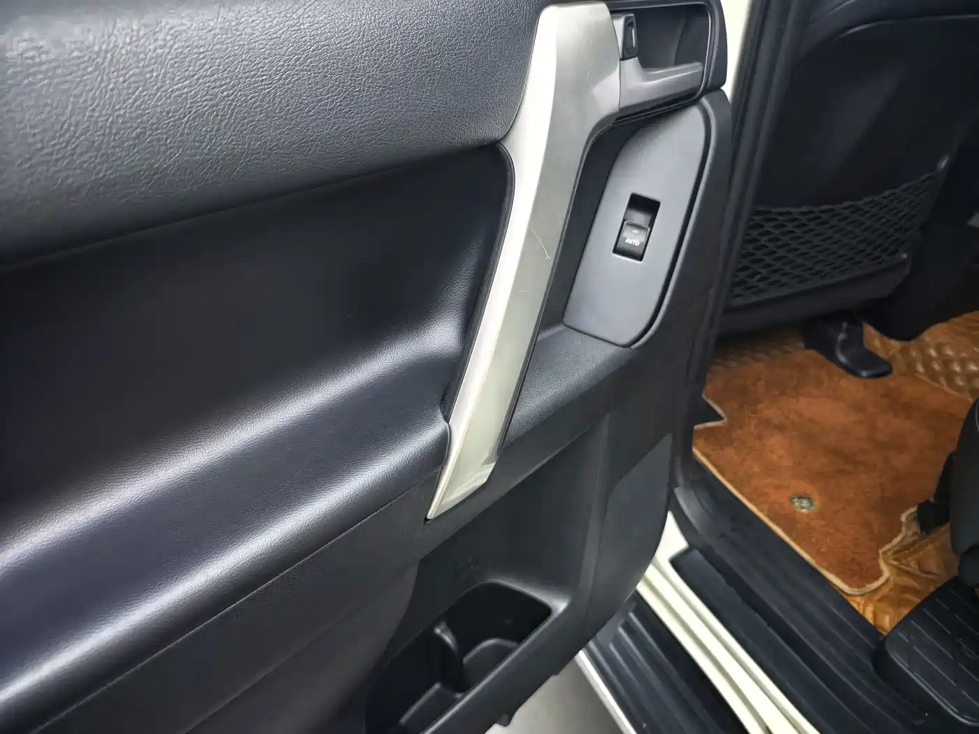 Toyota Prado 2020 2019 3.5L Automatic TX-L Zunxiang Edition with Rear-mounted Spare Tire