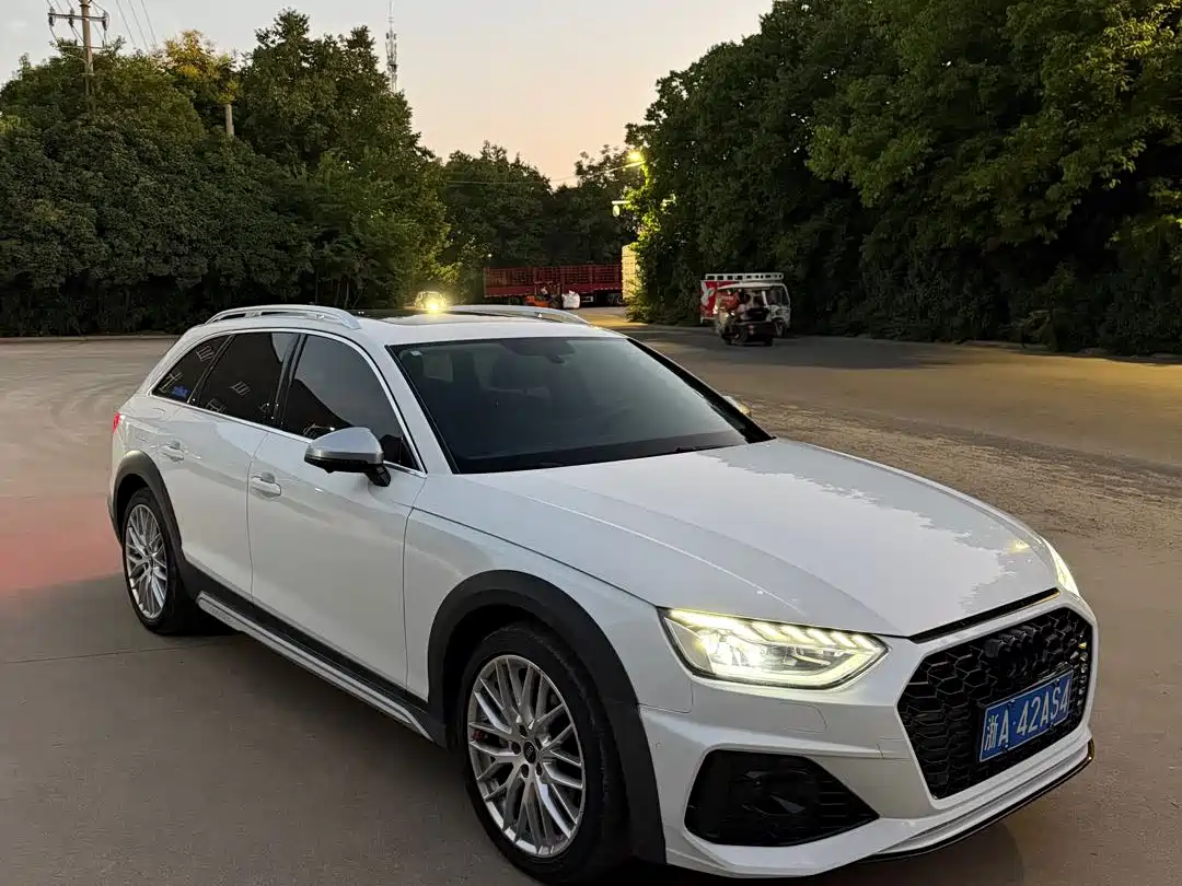 Audi A4 (Import) 2022 2021 allroad quattro Explorer's Quest Edition
