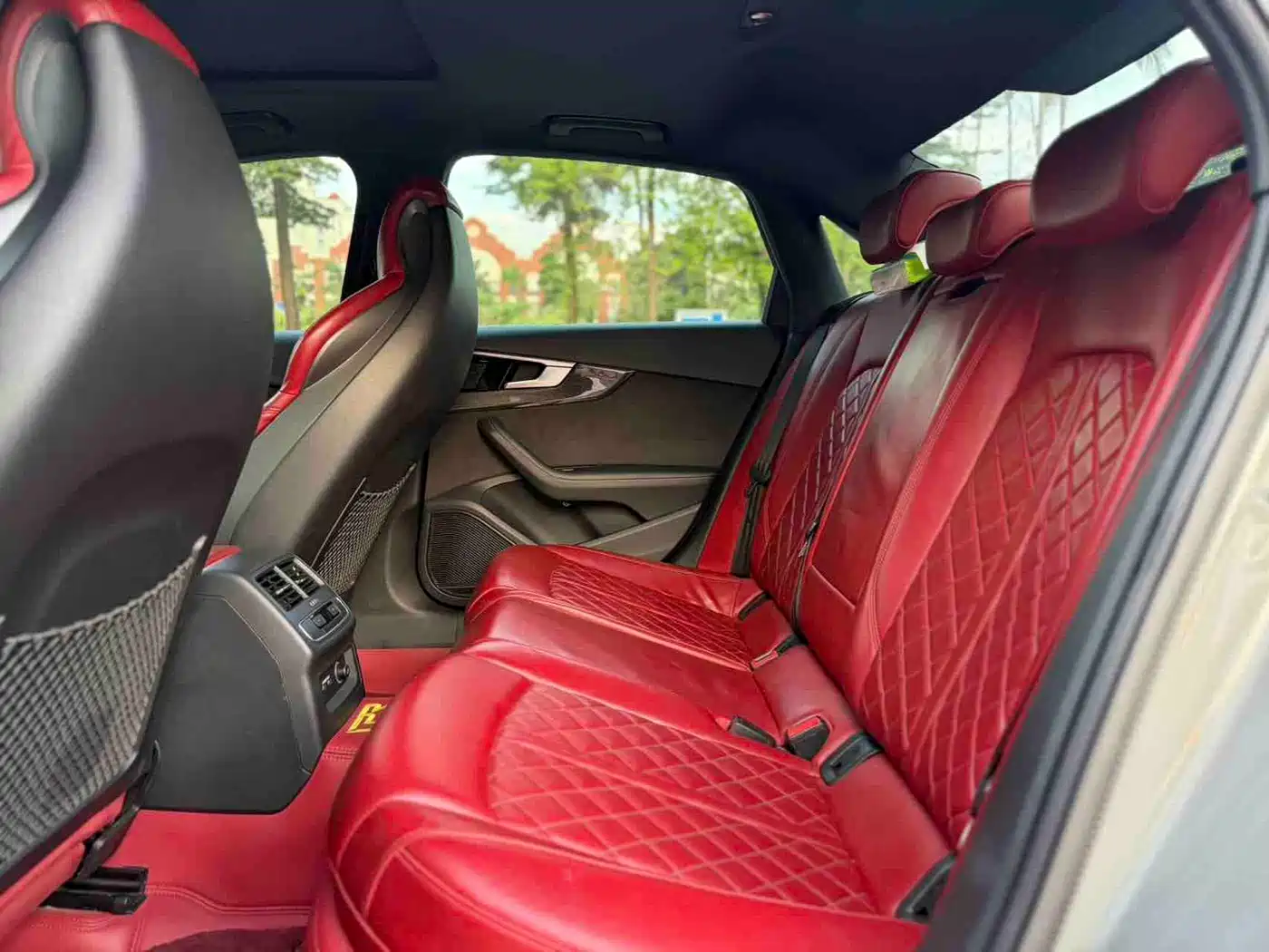Фото 5 - Audi S4