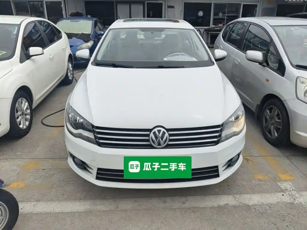 Volkswagen Bora 2014 1.6L Automatic Comfort Edition фото 3