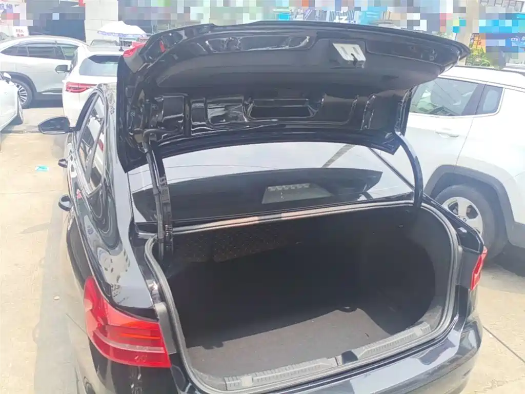 Volkswagen Lavida 2019 1.5L Automatic Comfort Edition China VI фото 19