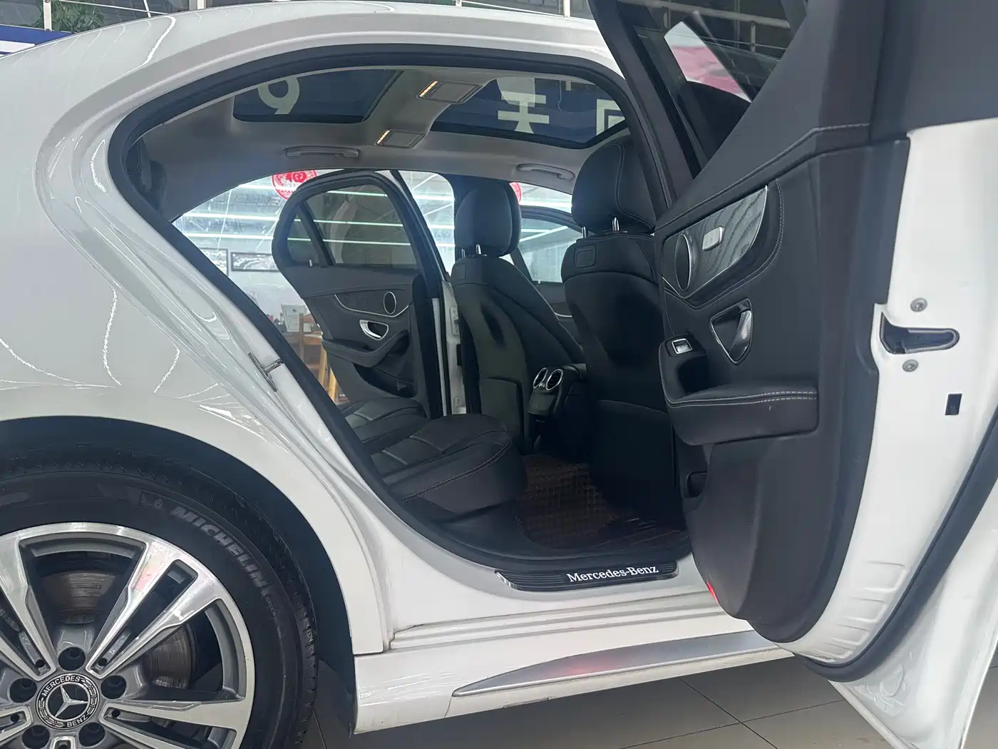 Mercedes-Benz C-Class 2018 C 200 L Sport Edition фото 12