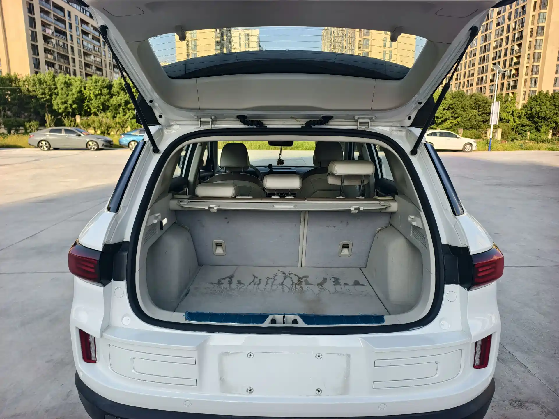 Фото 10 - Geely ICON
