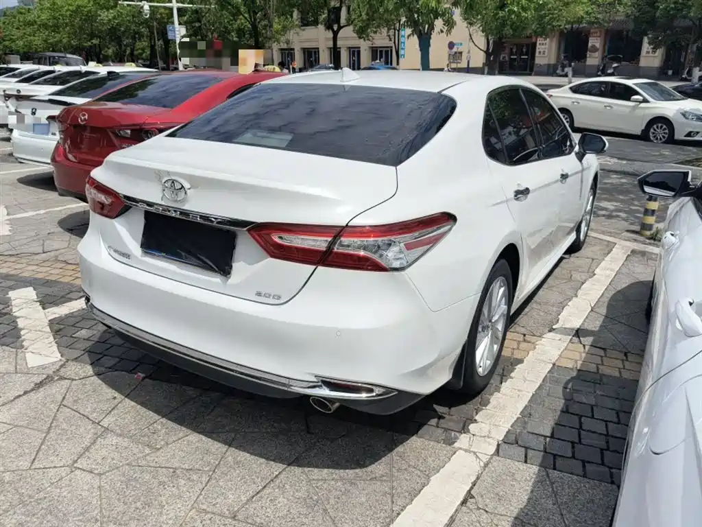 Toyota Camry 2023 2.0G Luxury Edition фото 6