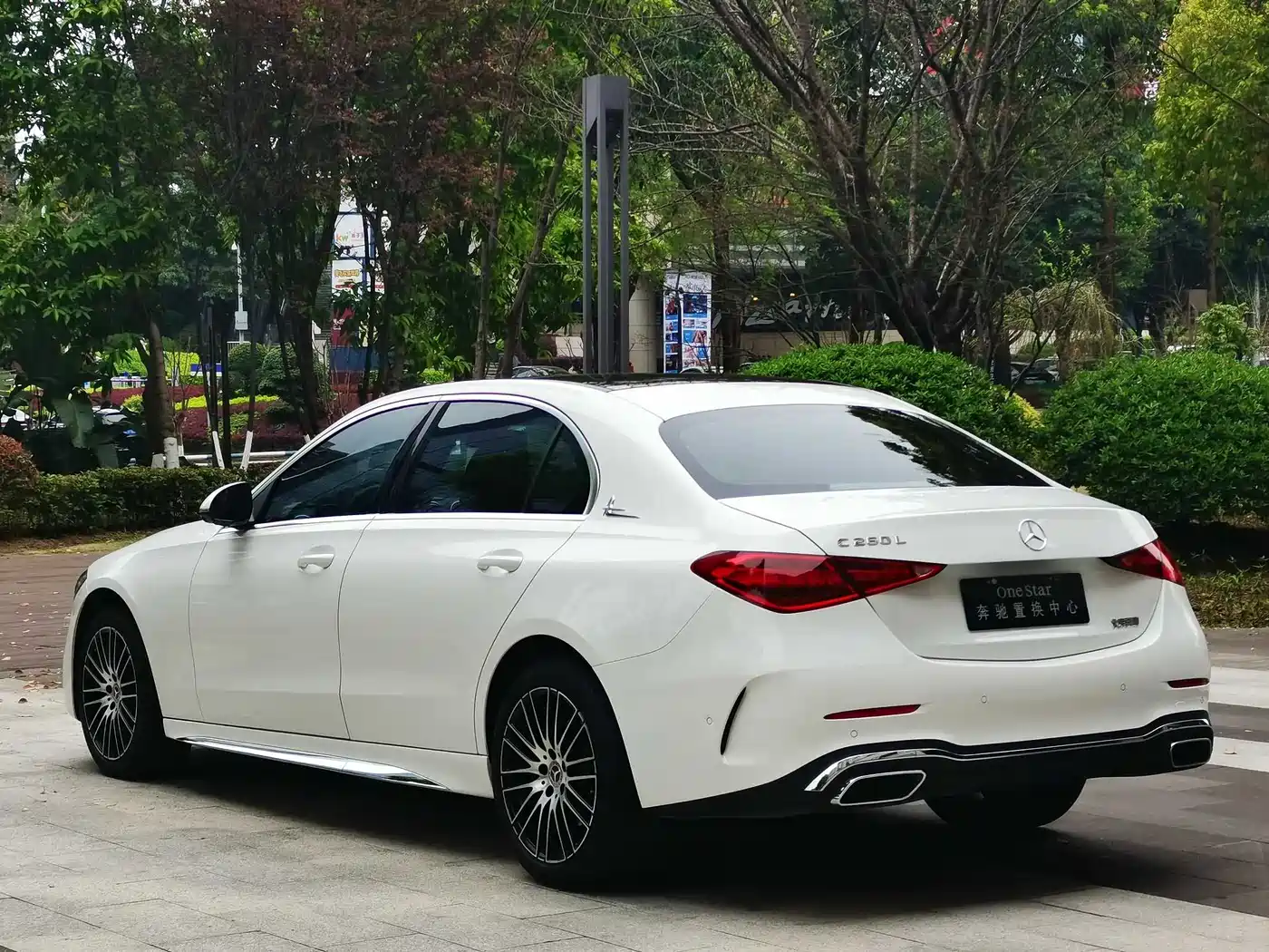 Mercedes-Benz C-Class 2025 C 260 L Sport Edition фото 8