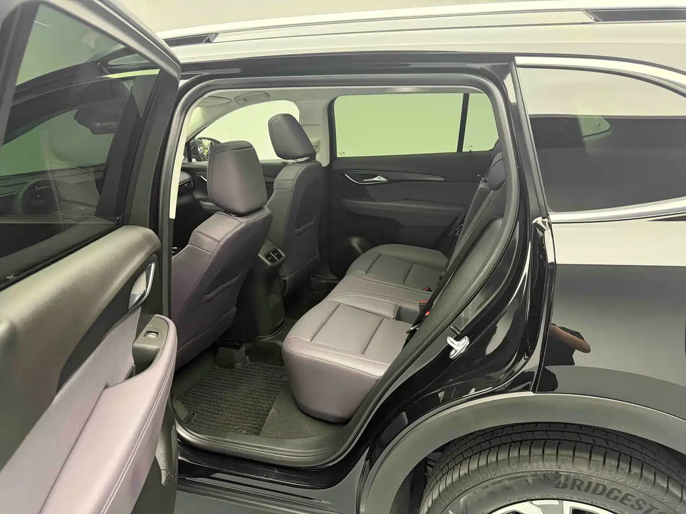 Buick Envision Plus 2026 Envision Plus 28T FWD Base фото 16