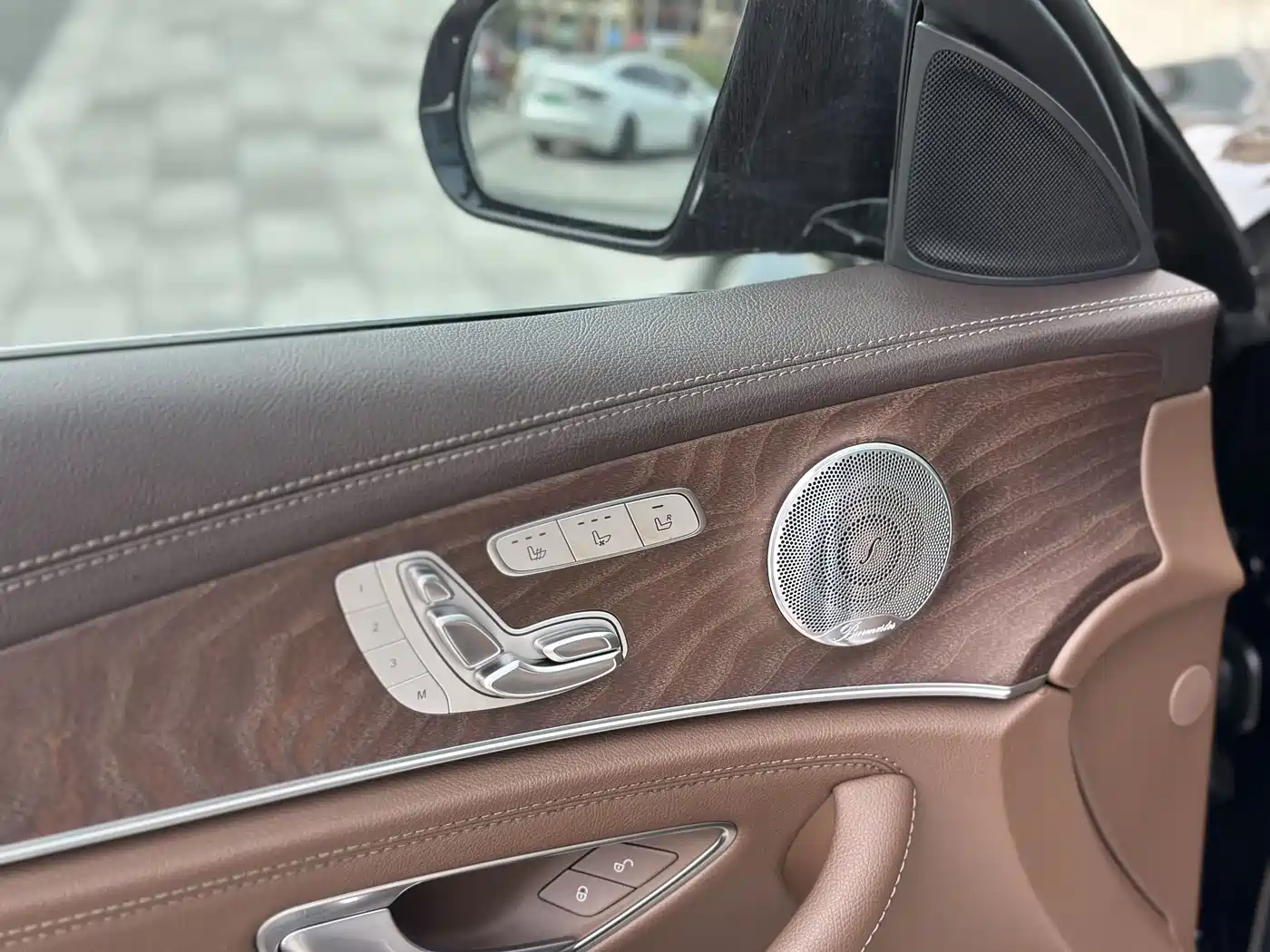 Mercedes-Benz E-Class 2020 Facelift E 300 L Exclusive фото 15