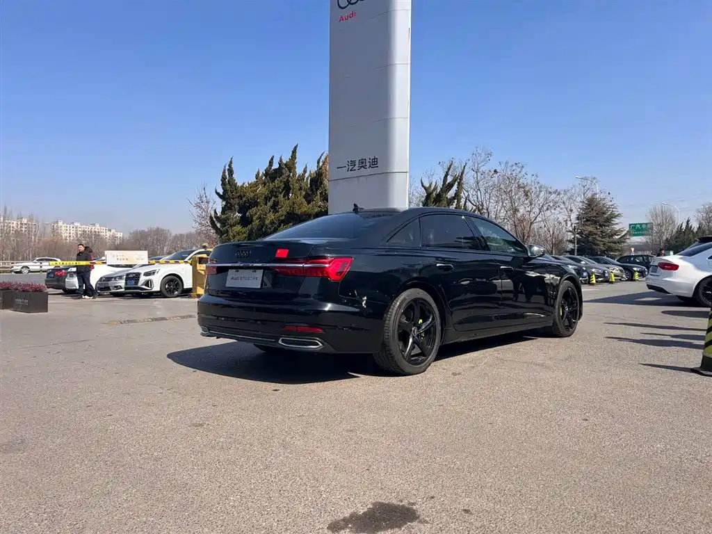 Audi A6L 2019 55 TFSI quattro Premium Elegance фото 2