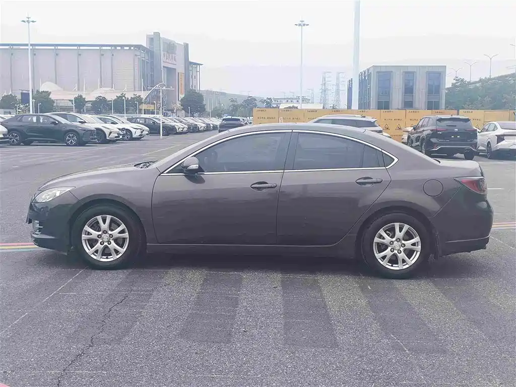 Mazda Ruiyi 2012 2010 2.0L Automatic Luxury