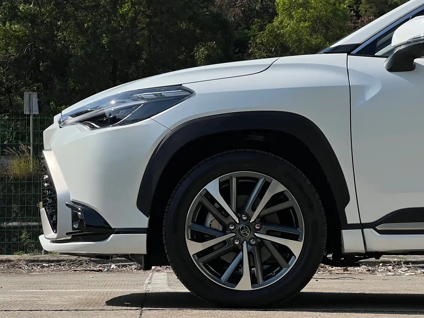 Toyota Frontlander 2023 2.0L CVT Sport Edition фото 23