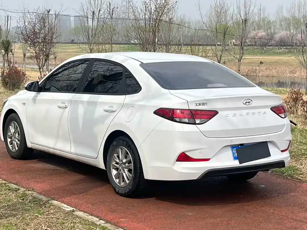 Hyundai Elantra 2020 1.6L Auto GL Pleasing Edition фото 9