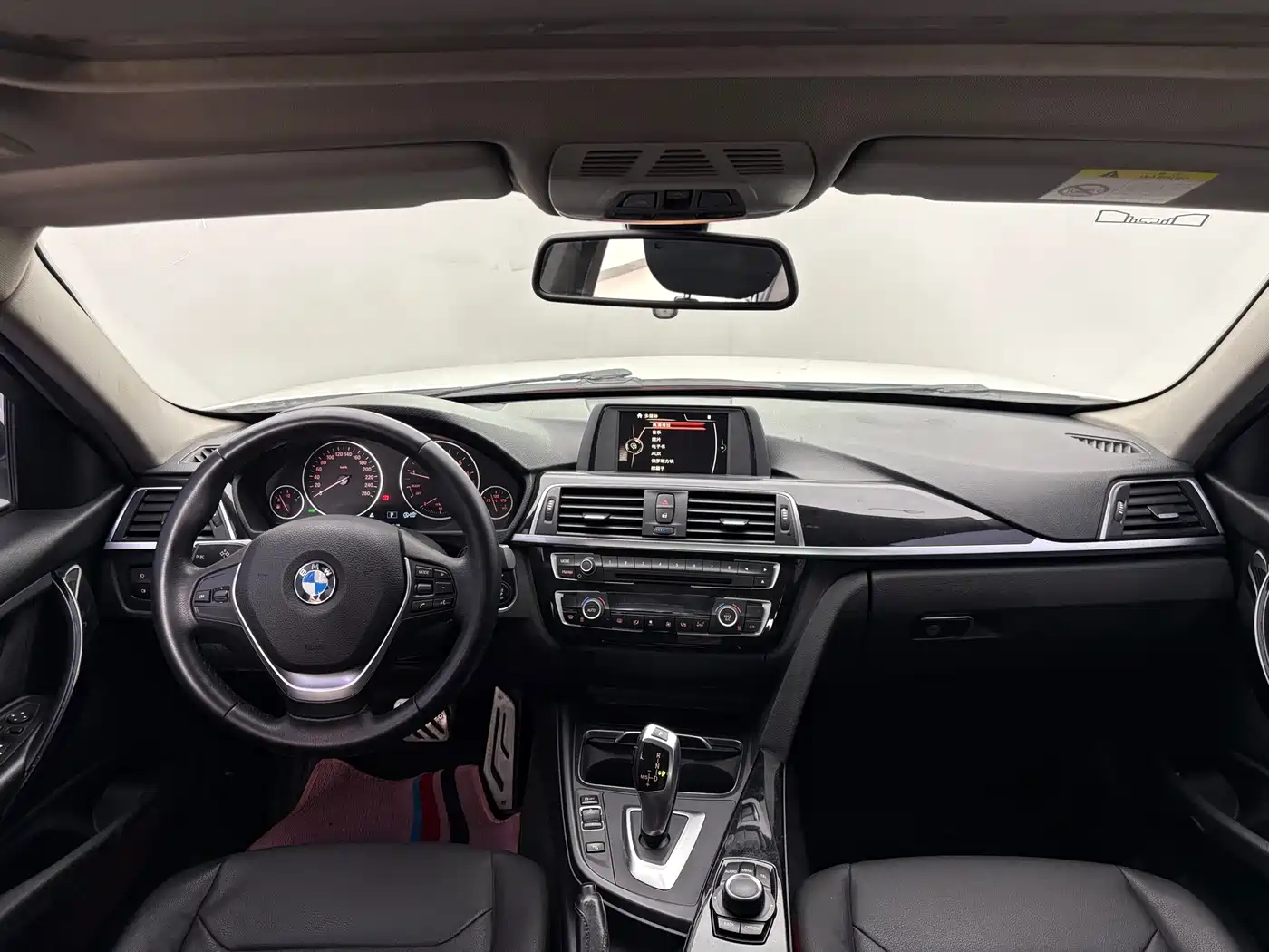 BMW 3 Series 2017 318Li Fashion фото 14