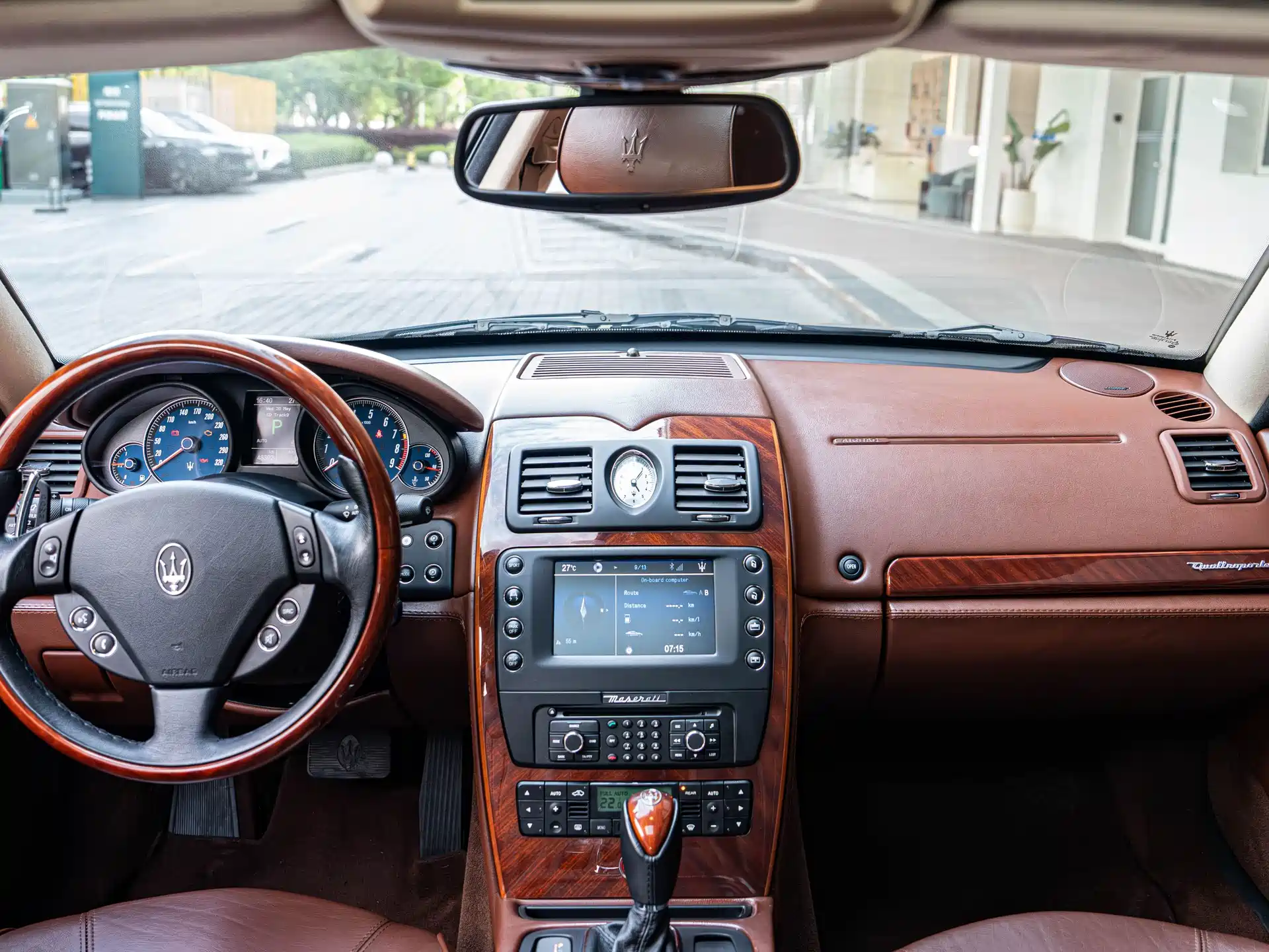 Photo 15 - Maserati Quattroporte
