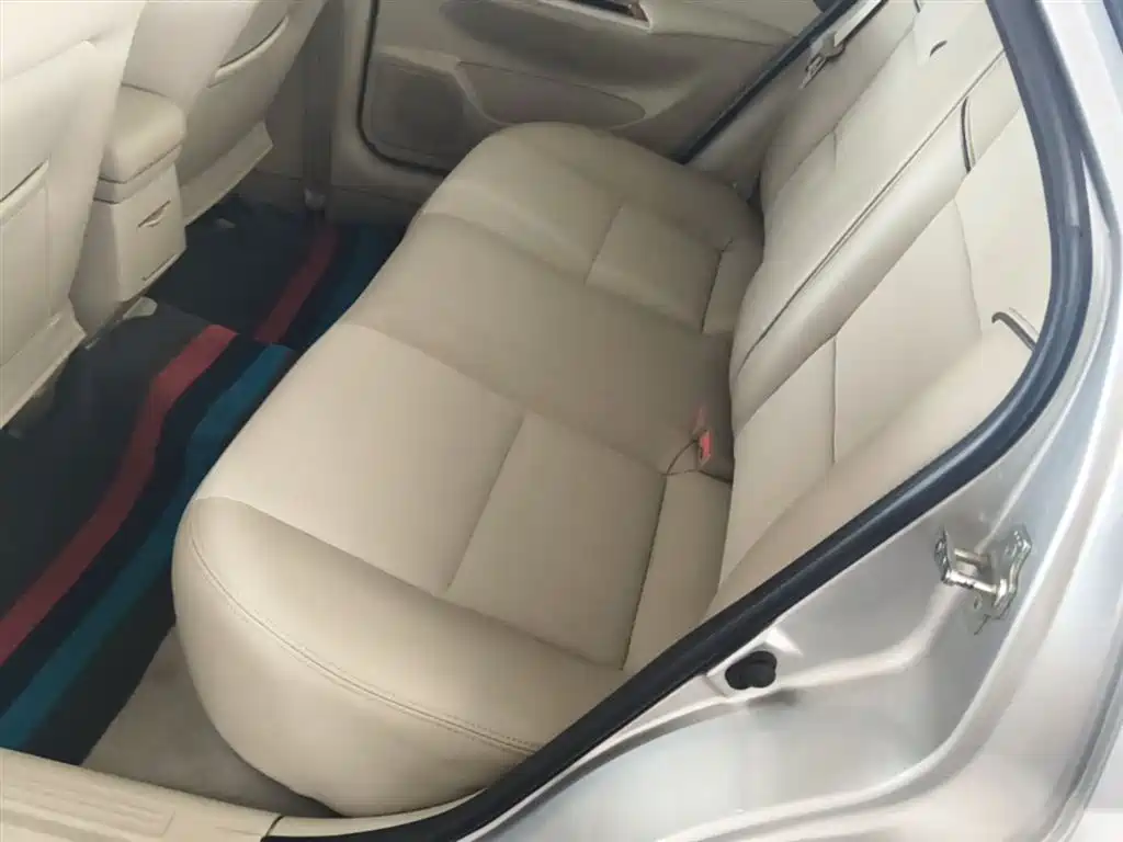 Buick Excelle 2015 1.5L Automatic Classic фото 17