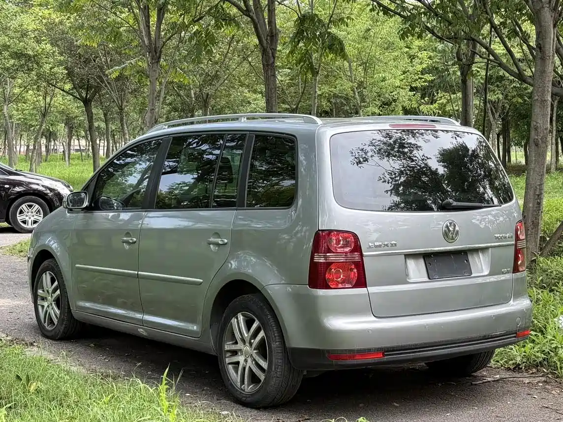 Volkswagen Touran 2008 Model 1.8T Premium Smart Edition Automatic 7-Seater фото 10