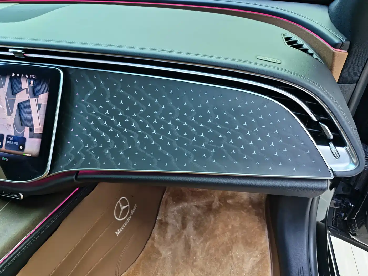 Mercedes-Benz E-Class 2024 E 300 L Fashion фото 16