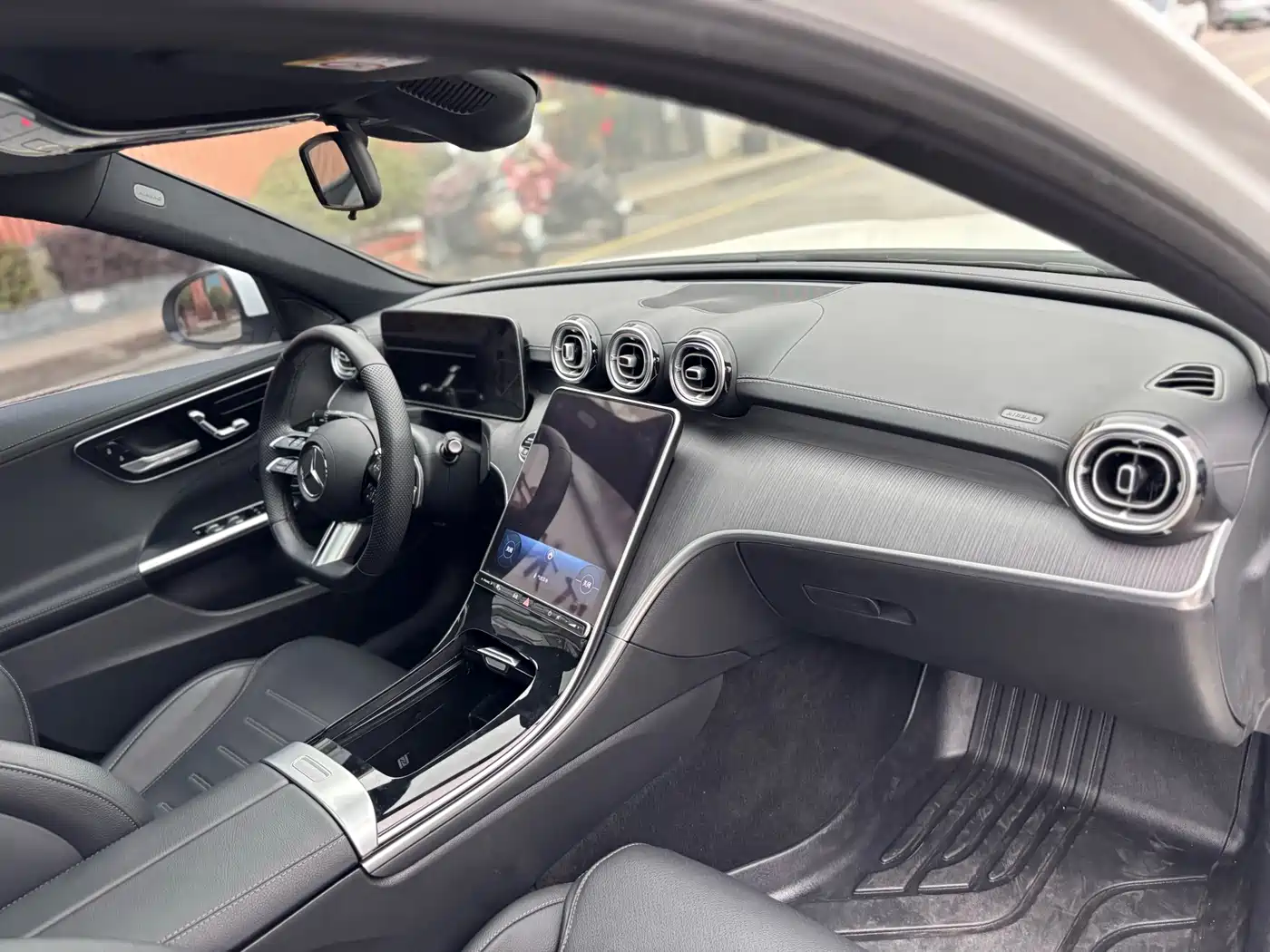 Mercedes-Benz C-Class 2023 Facelift C 260 L Sport Edition фото 17