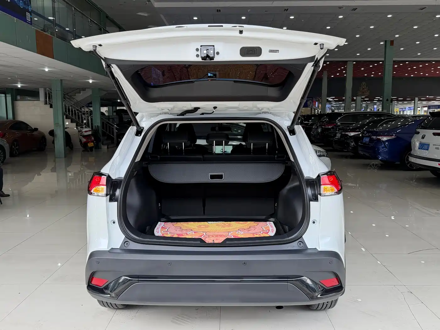 Toyota Frontlander 2024 2.0L CVT Elite Plus Edition фото 13