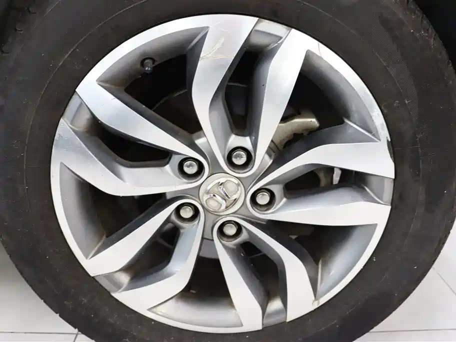 BAIC Senova X65 2015 2015 2.0T Automatic Luxury