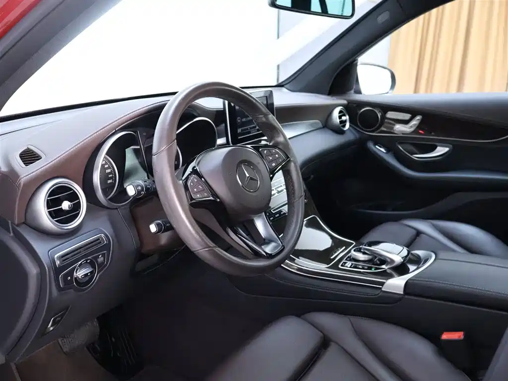 Mercedes-Benz GLC 2016 GLC 260 4MATIC Dynamic фото 11