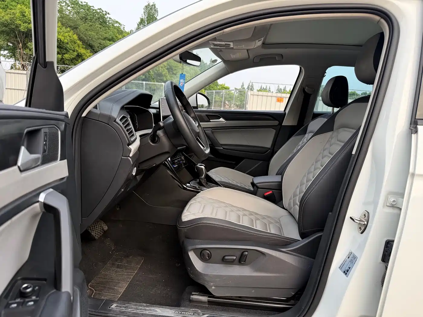Volkswagen Tayron 2023 330TSI 2WD Luxury Plus Advanced Edition фото 5