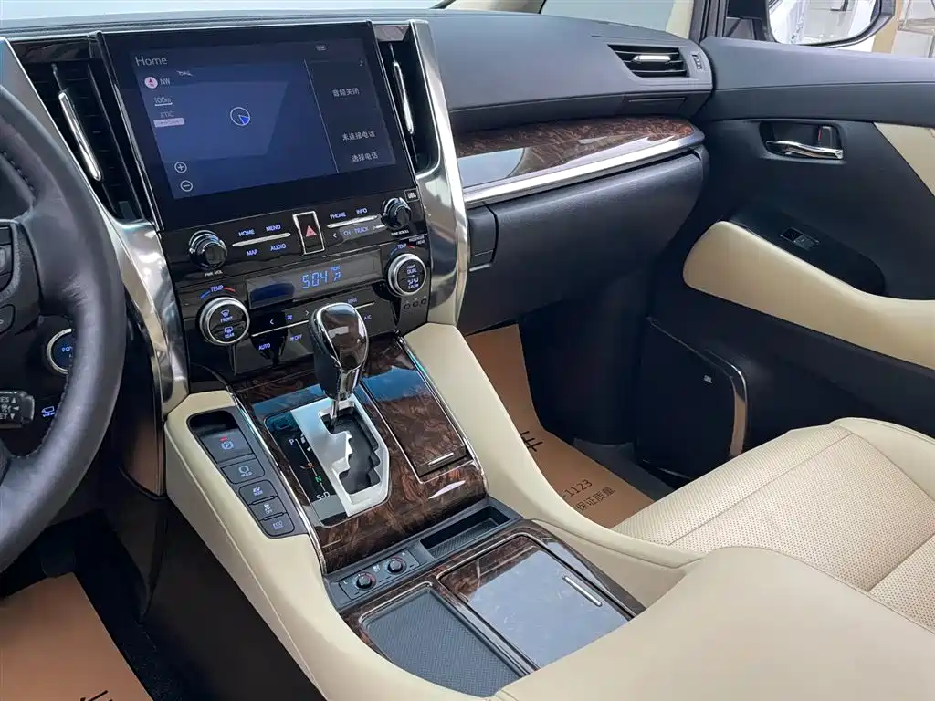 Toyota Alphard 2021 Hybrid 2.5L Luxury фото 22