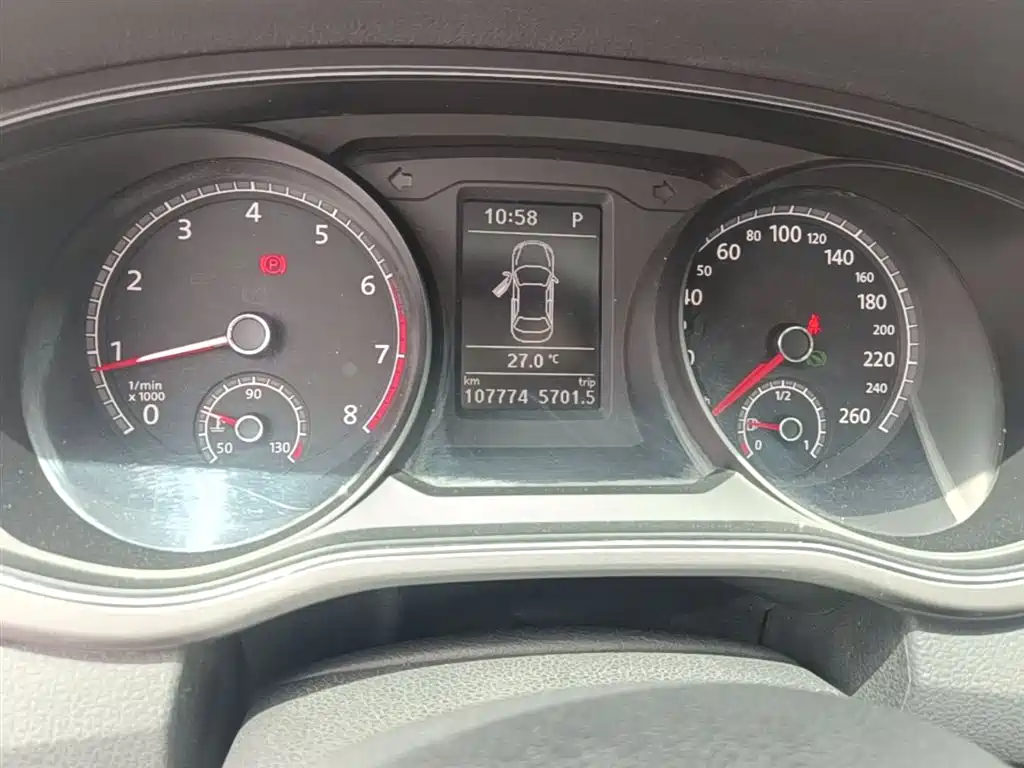 Volkswagen Passat 2017 330TSI DSG Prestige фото 12