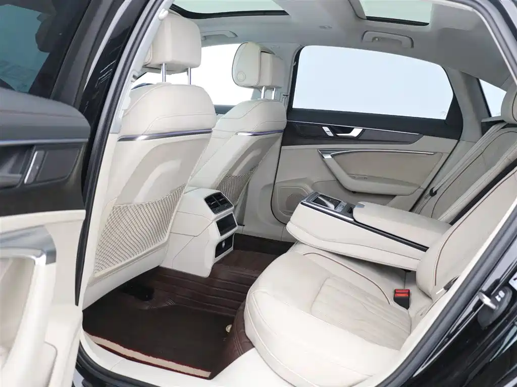 Audi A6L 2019 55 TFSI quattro Premium Elegance фото 5