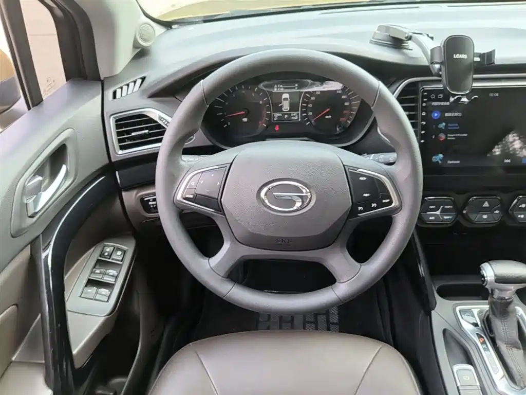 GAC Trumpchi Trumpchi GS4 2016 235T G-DCT Elite Edition фото 11