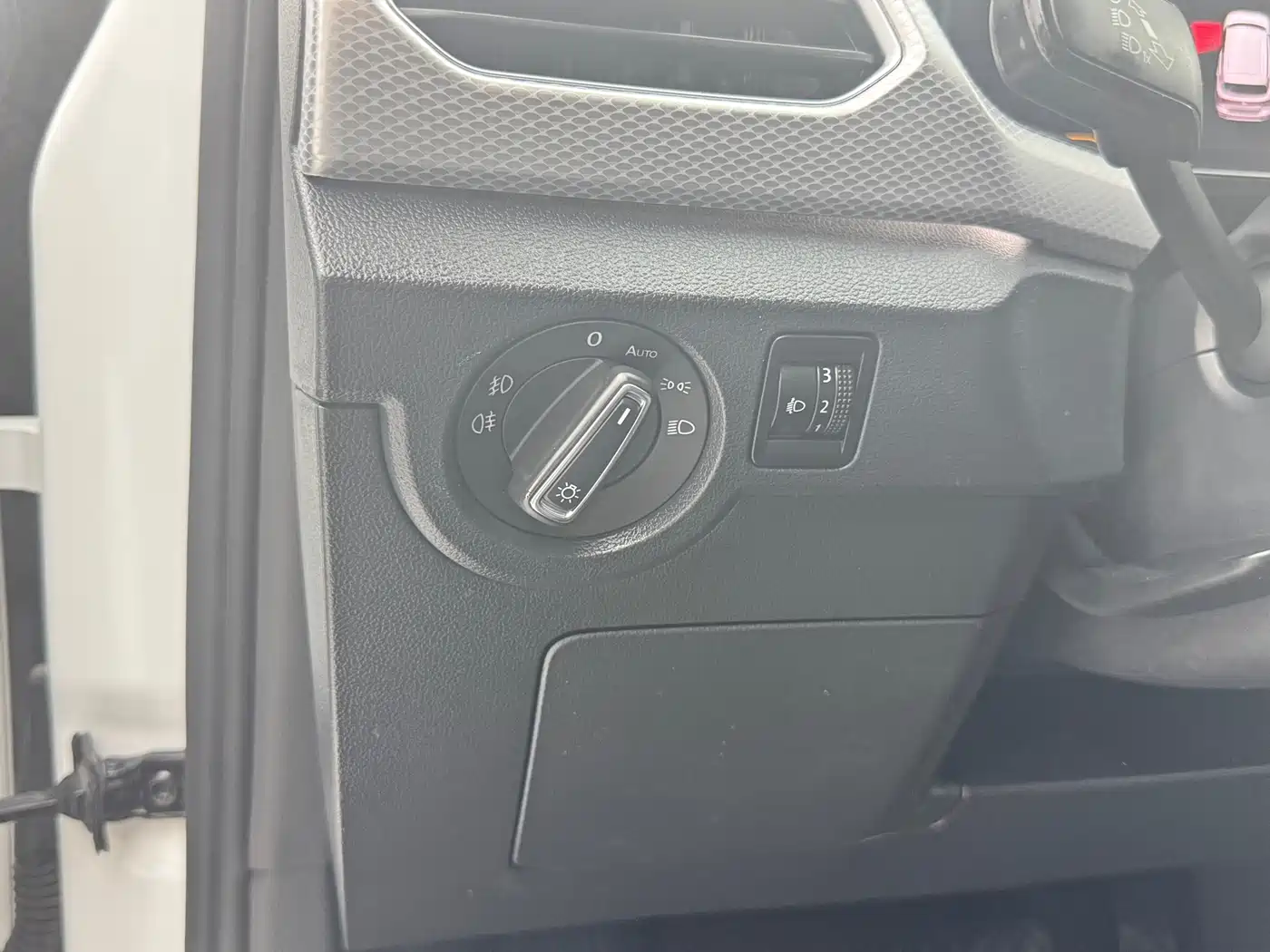 Volkswagen Tanying 2023 Model 200TSI DSG Joy Smart Connect Edition фото 8