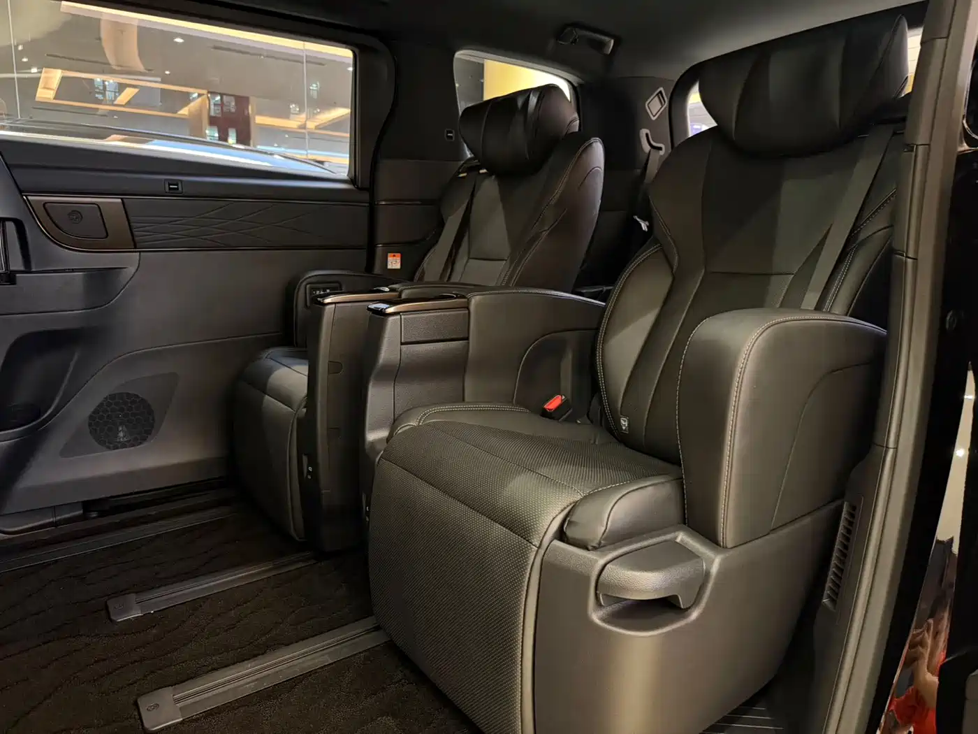 Toyota Alphard 2026 2025 Hybrid 2.5L Prestige Gold Edition