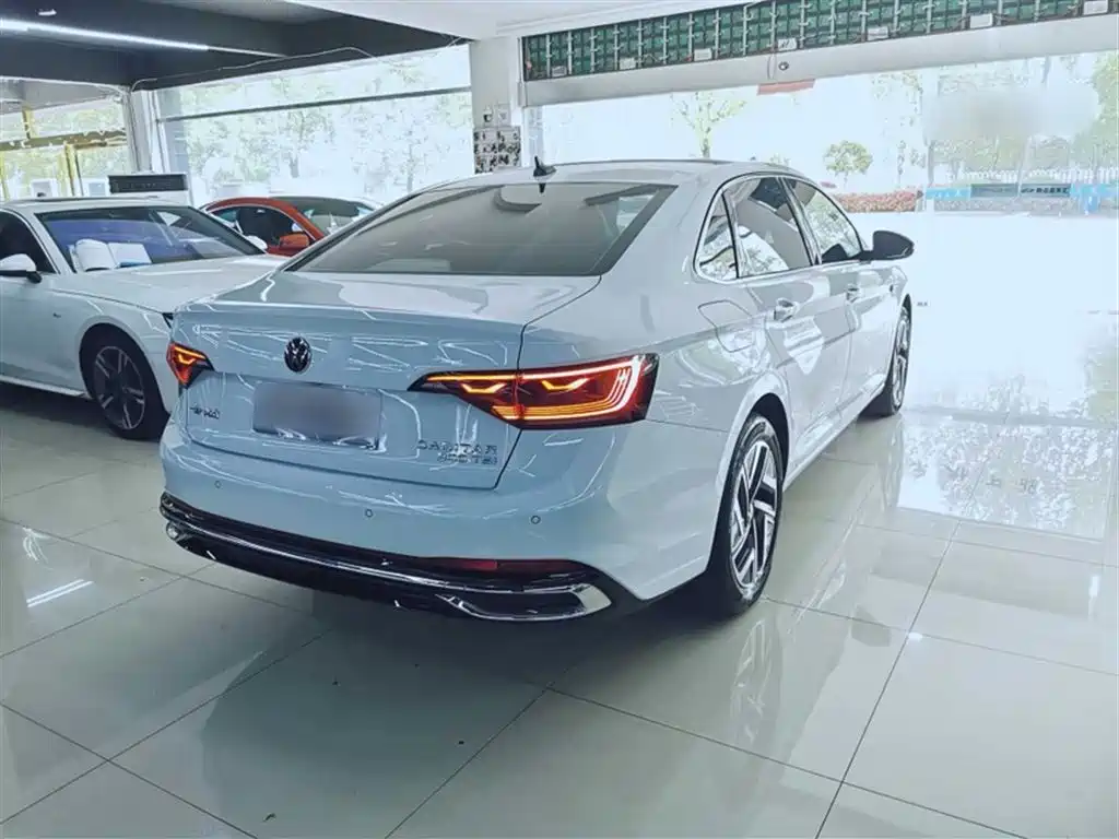 Volkswagen Sagitar 2024 300TSI DSG Surpass Edition фото 14