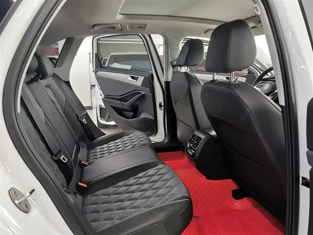 Volkswagen Sagitar 2024 300TSI DSG Surpass Edition фото 21