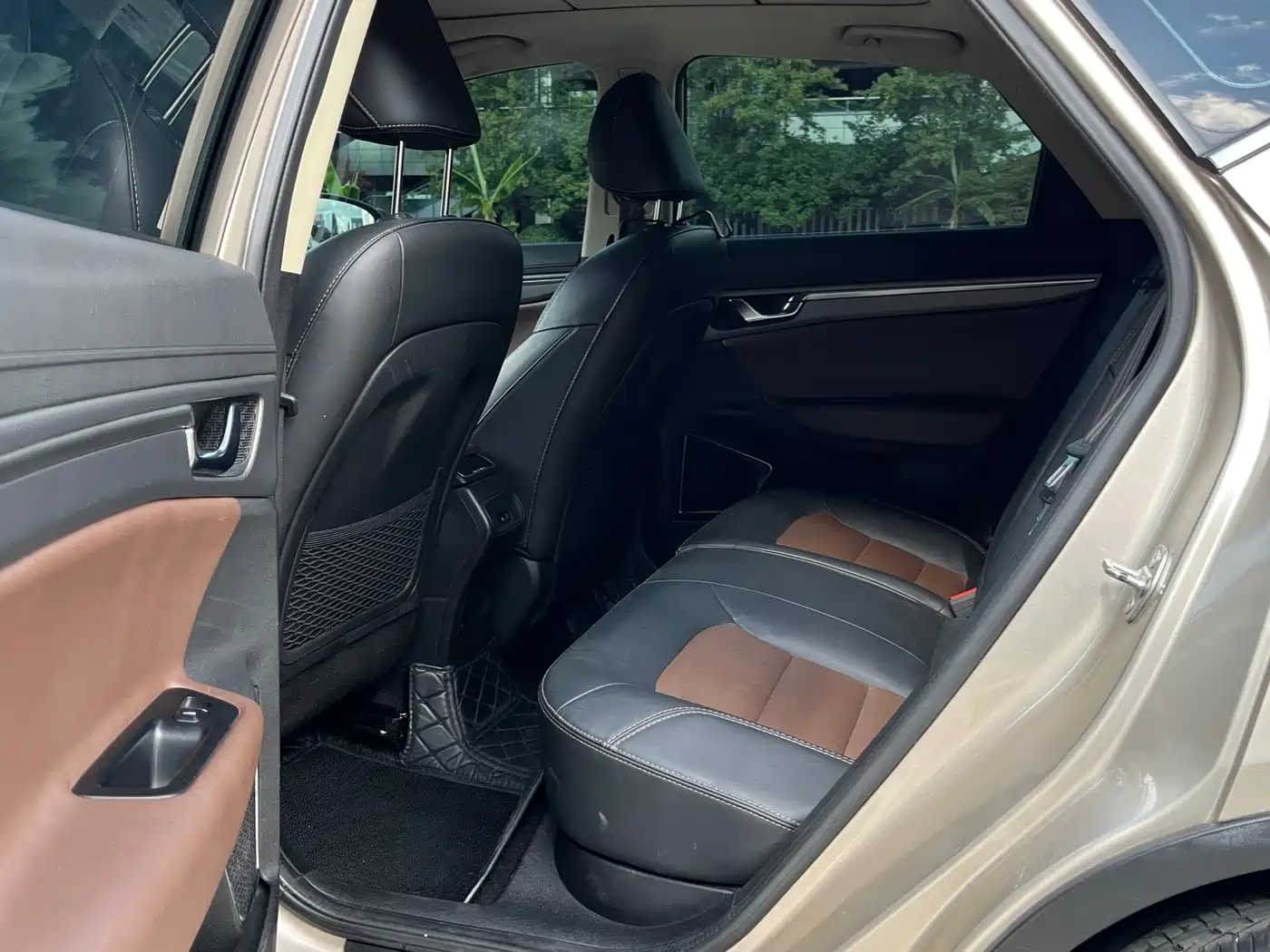 Geely Emgrand GS 2016 2016 Elegant Edition 1.3T Automatic Premium Type
