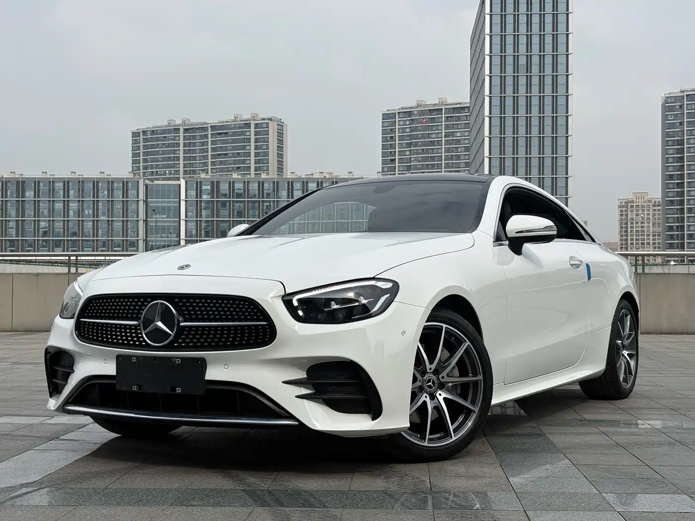 Mercedes-Benz E-Class (Import) 2023 E 260 Coupe фото 2