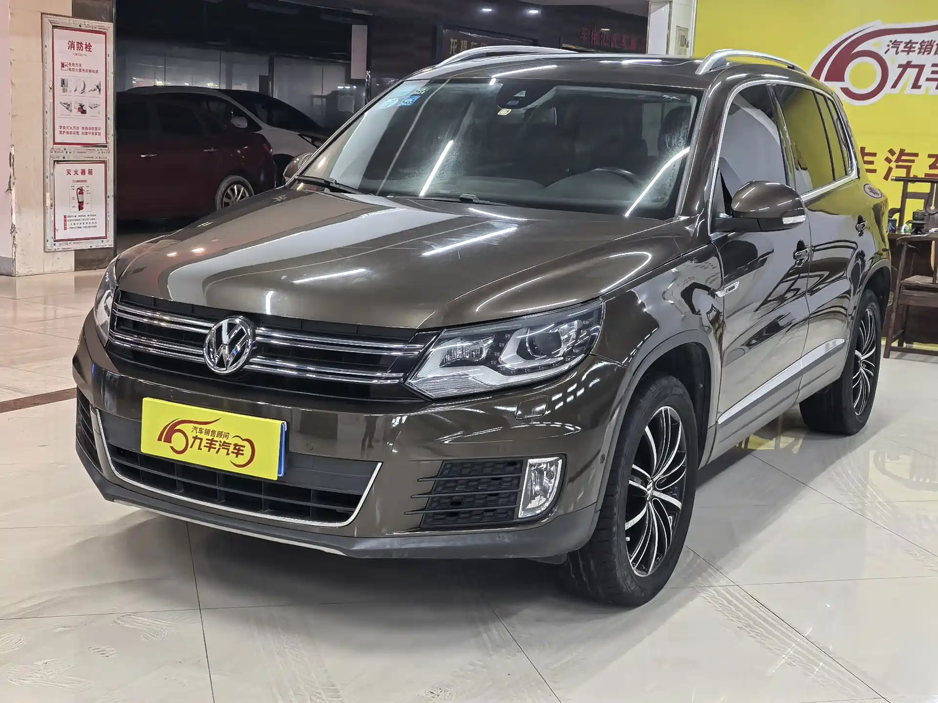 Фото 1 - Volkswagen Tiguan