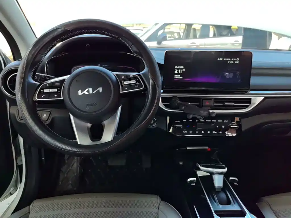 Kia K3 2024 2023 Model 1.5L CVT Luxury Edition