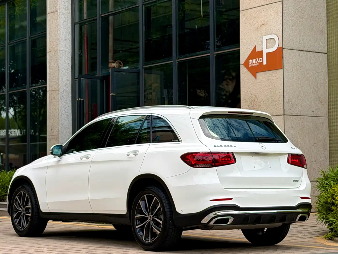 Mercedes-Benz GLC 2021 GLC 260 L 4MATIC Luxury фото 4
