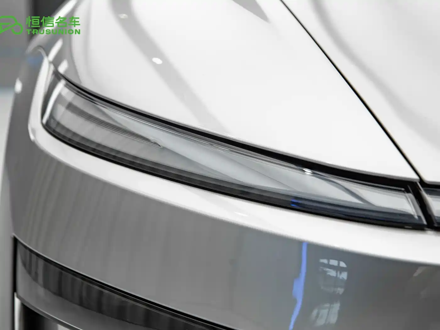 Tesla Model Y L 2026 2025 Facelift Long Range AWD