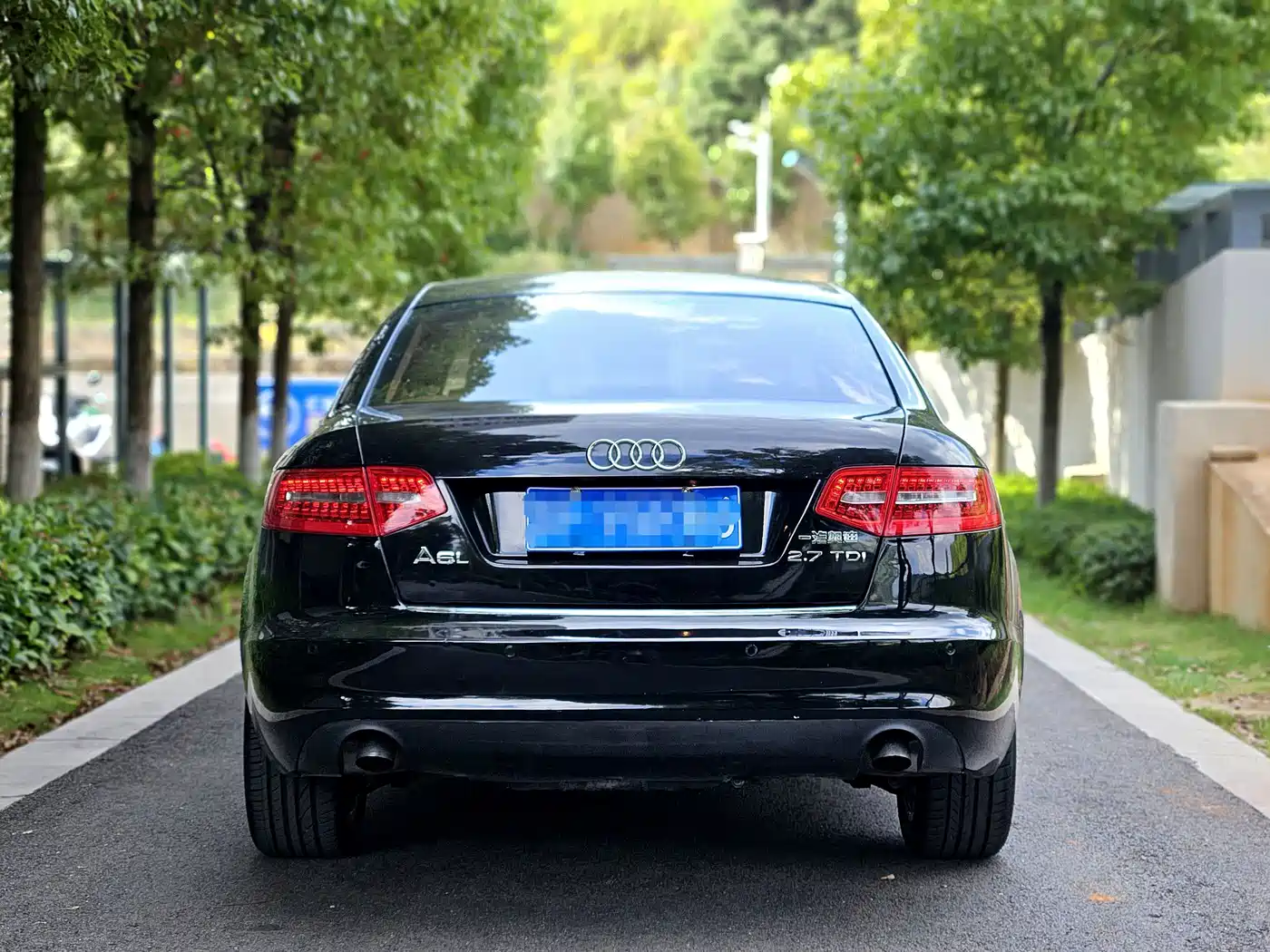 Фото 14 - Audi A6L