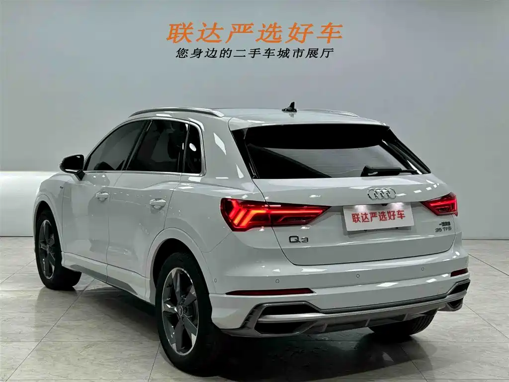 Audi Q3 2022 35 TFSI Fashion Dynamic фото 24
