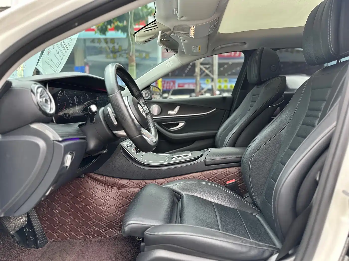 Mercedes-Benz E-Class 2020 Model E 260 L Sport фото 5