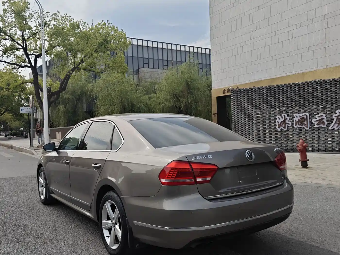 Volkswagen Passat 2013 1.8TSI DSG Yuzun фото 6