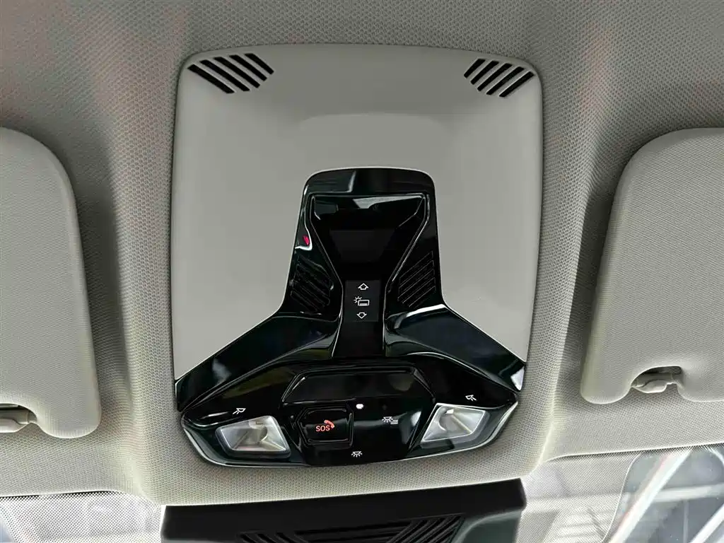 BMW X1 2023 sDrive20Li X Design Package фото 8