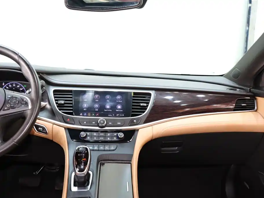 Buick LaCrosse 2019 28T Premium Model фото 13